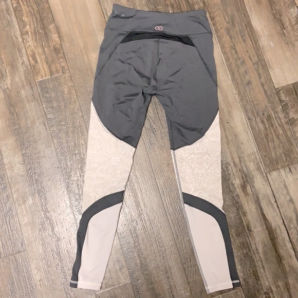 CALIA LEGGINGS - Picture 3 of 5